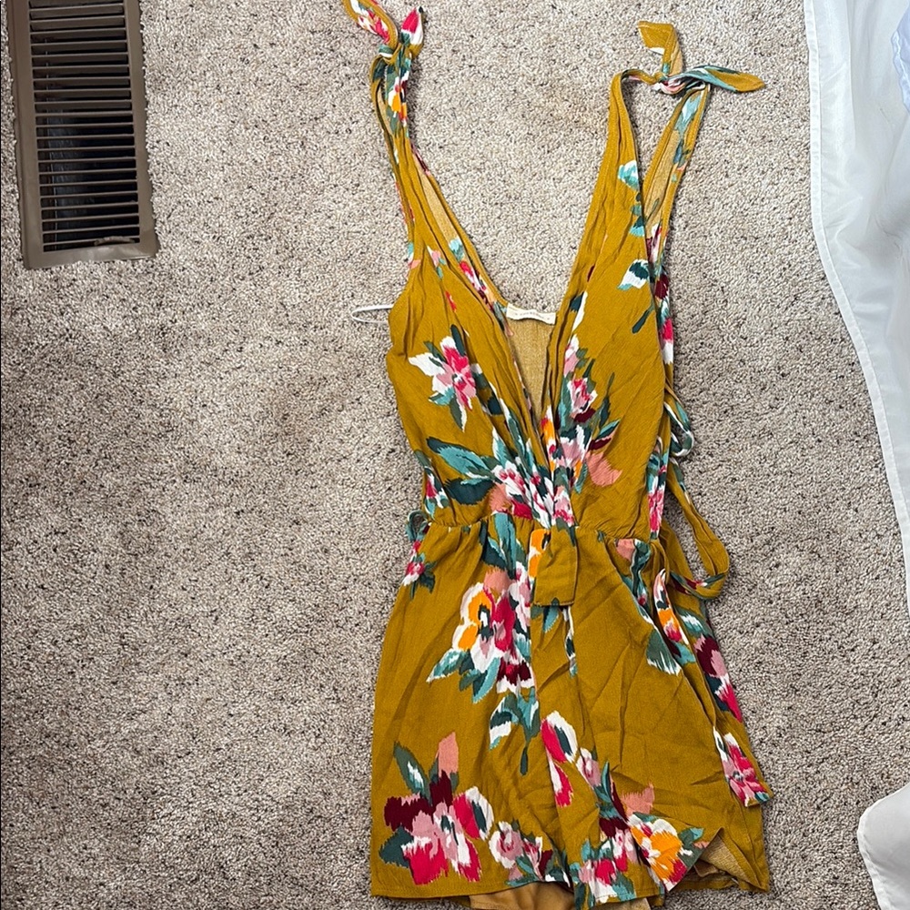 Floral Mustard Sleeveless Top